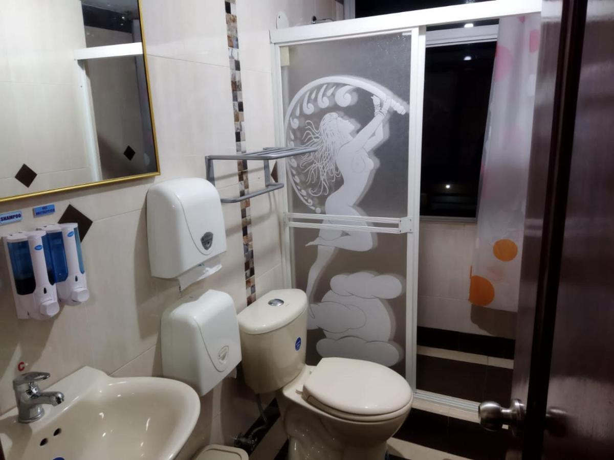 Hotel Velanez Suite ריובמבה מראה חיצוני תמונה